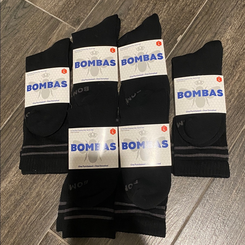 Bombas Black Men's honeycomb donation Crew Socks 6-Pack with Gray Stripe Accents